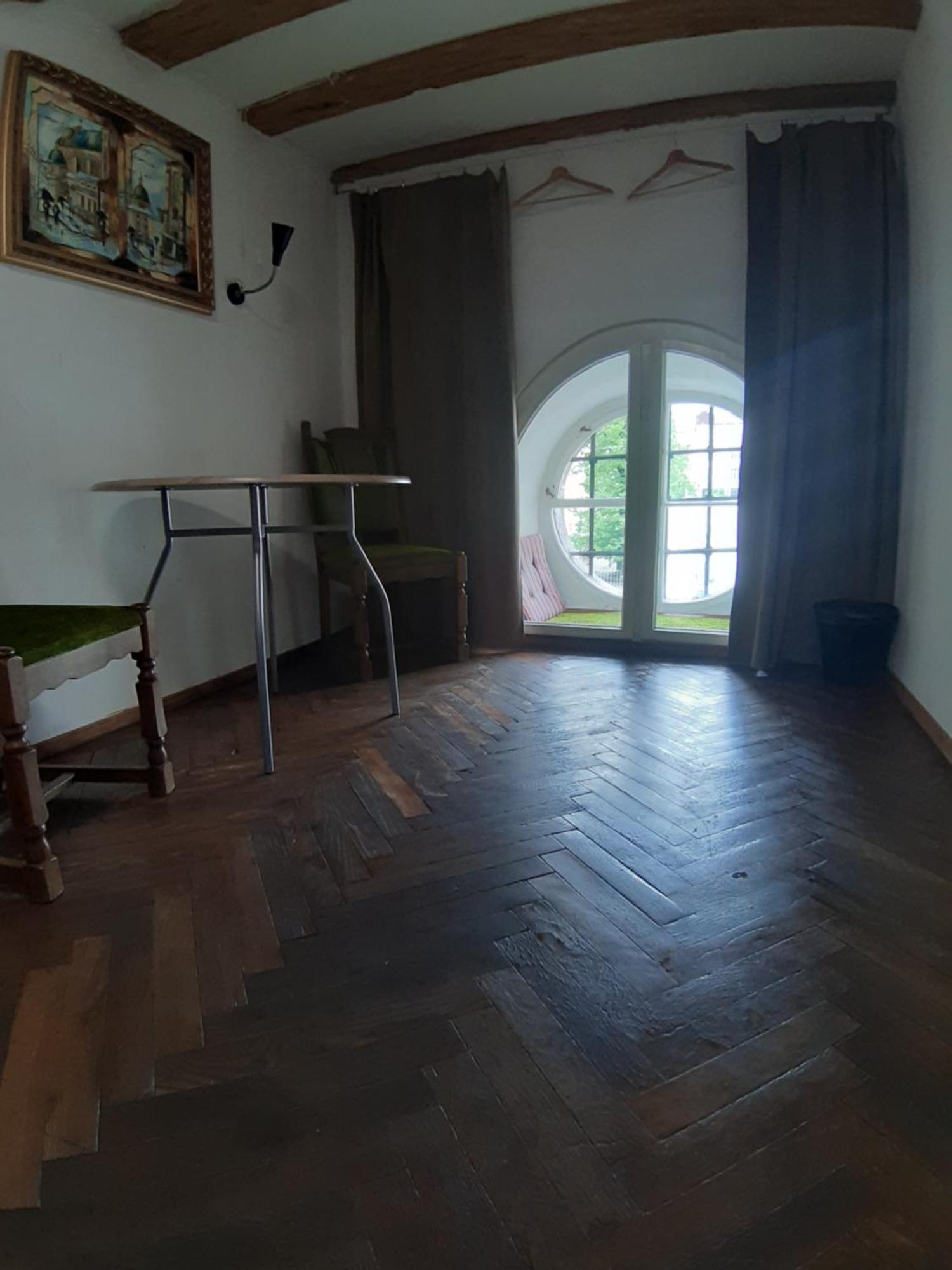 Artrooms -Round Windows Rynok Sq Lviv Extérieur photo
